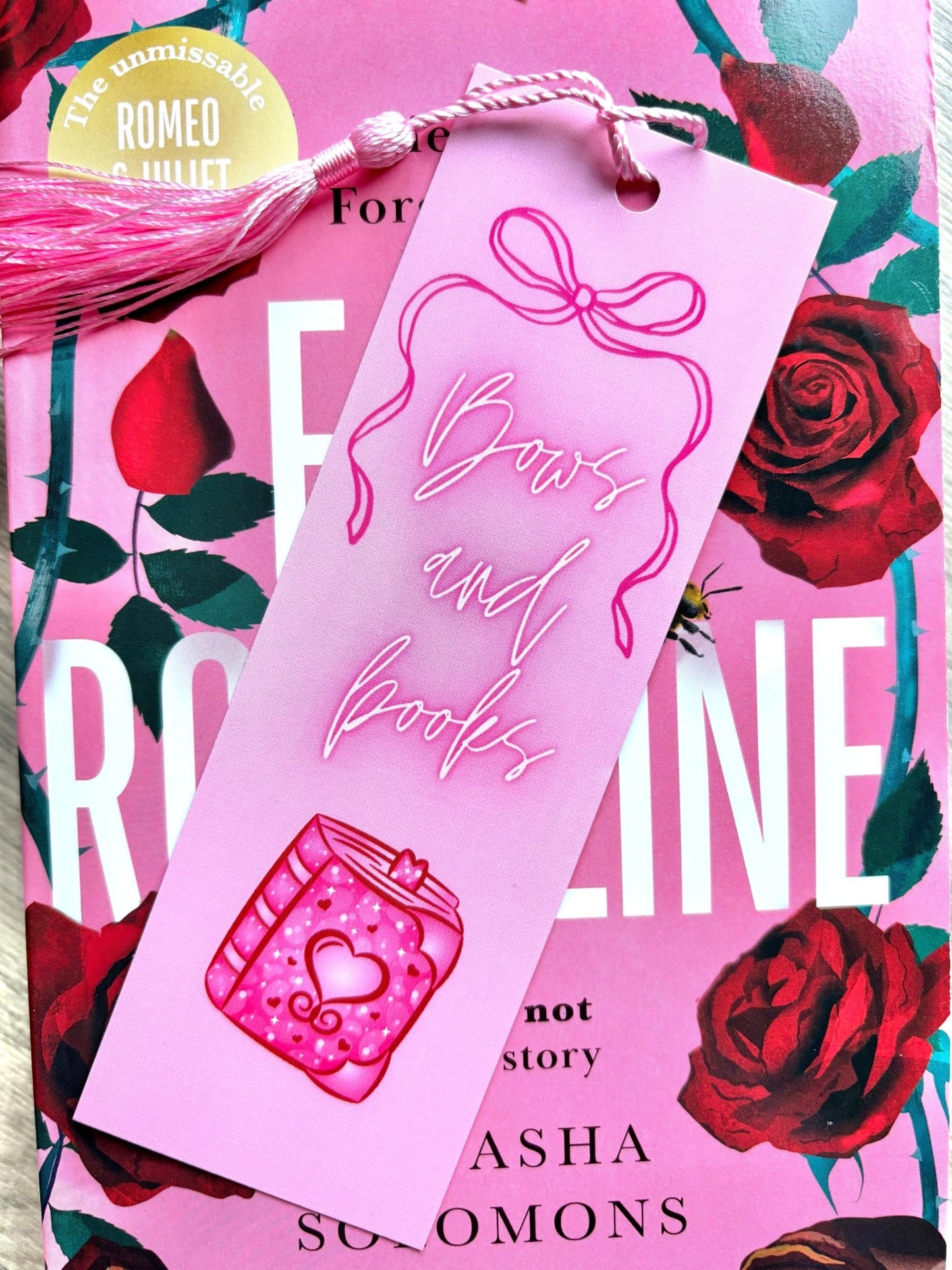 Bows and Books Bookmark - Shelfaware