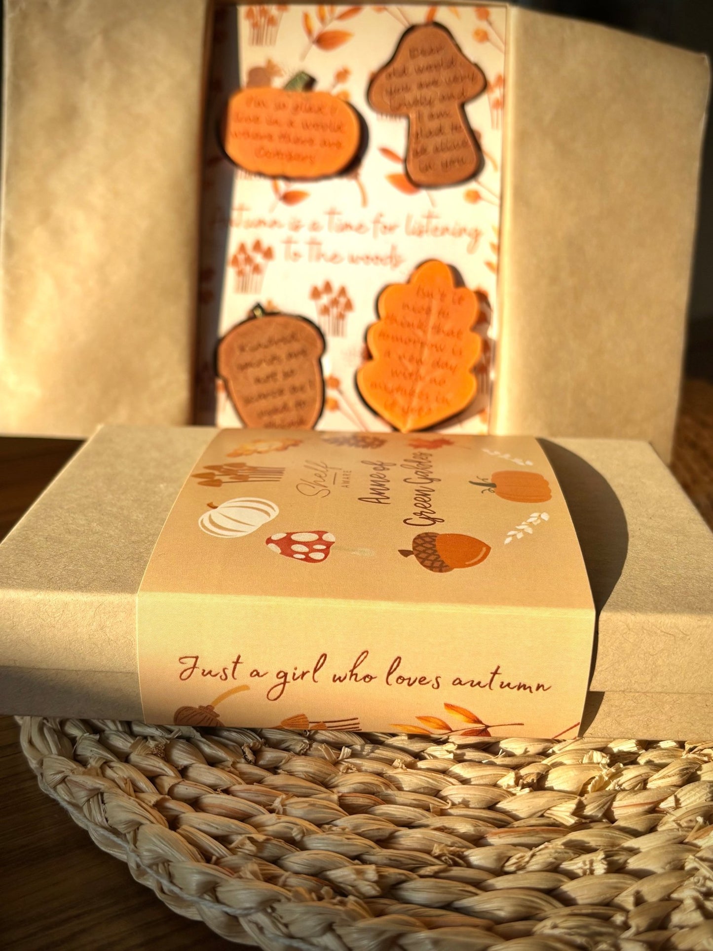 side view of anne of green gables autumn wax melts for book lovers