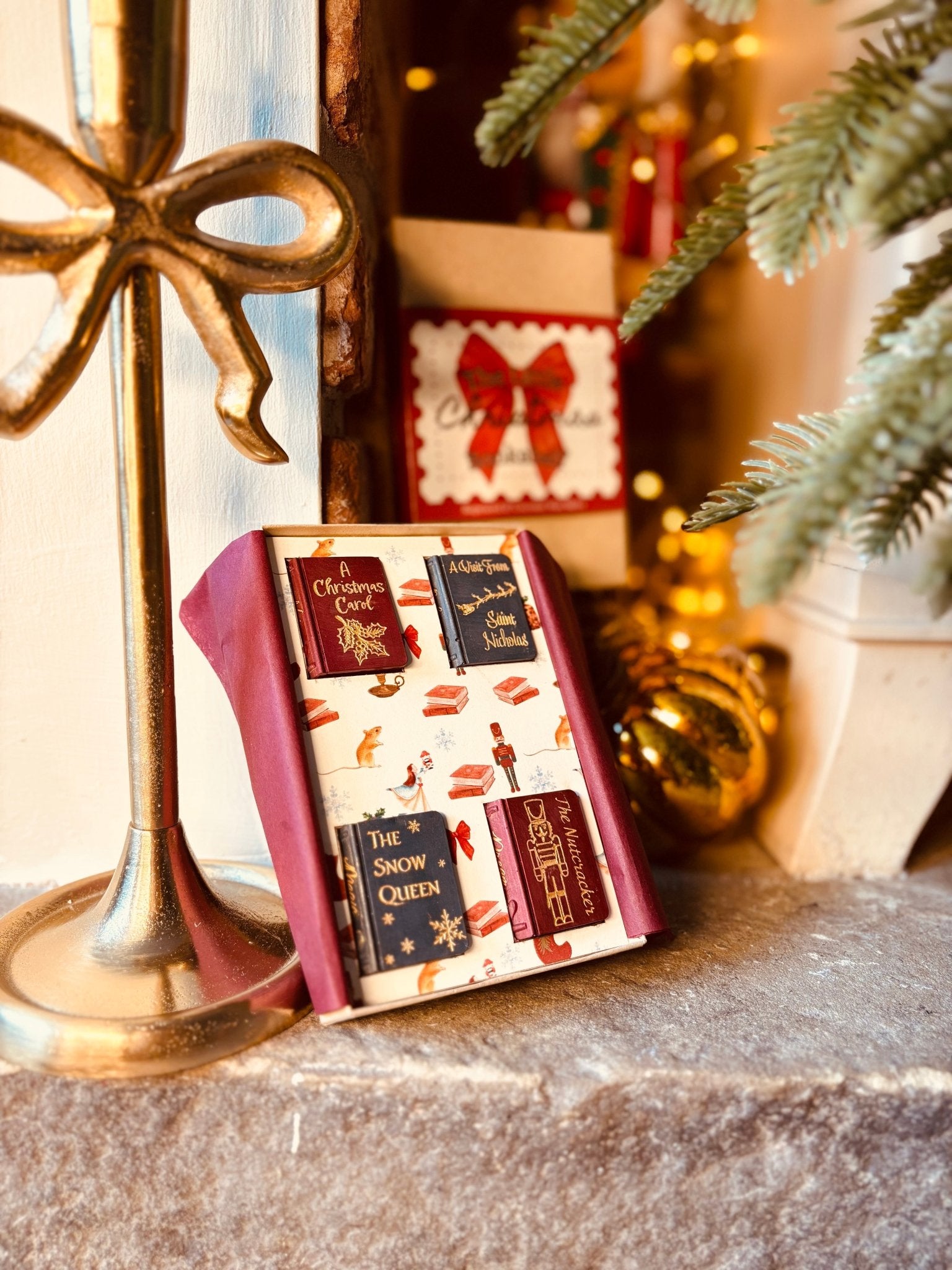The Little Christmas Bookshelf Wax Melt Gift Box - Shelfaware